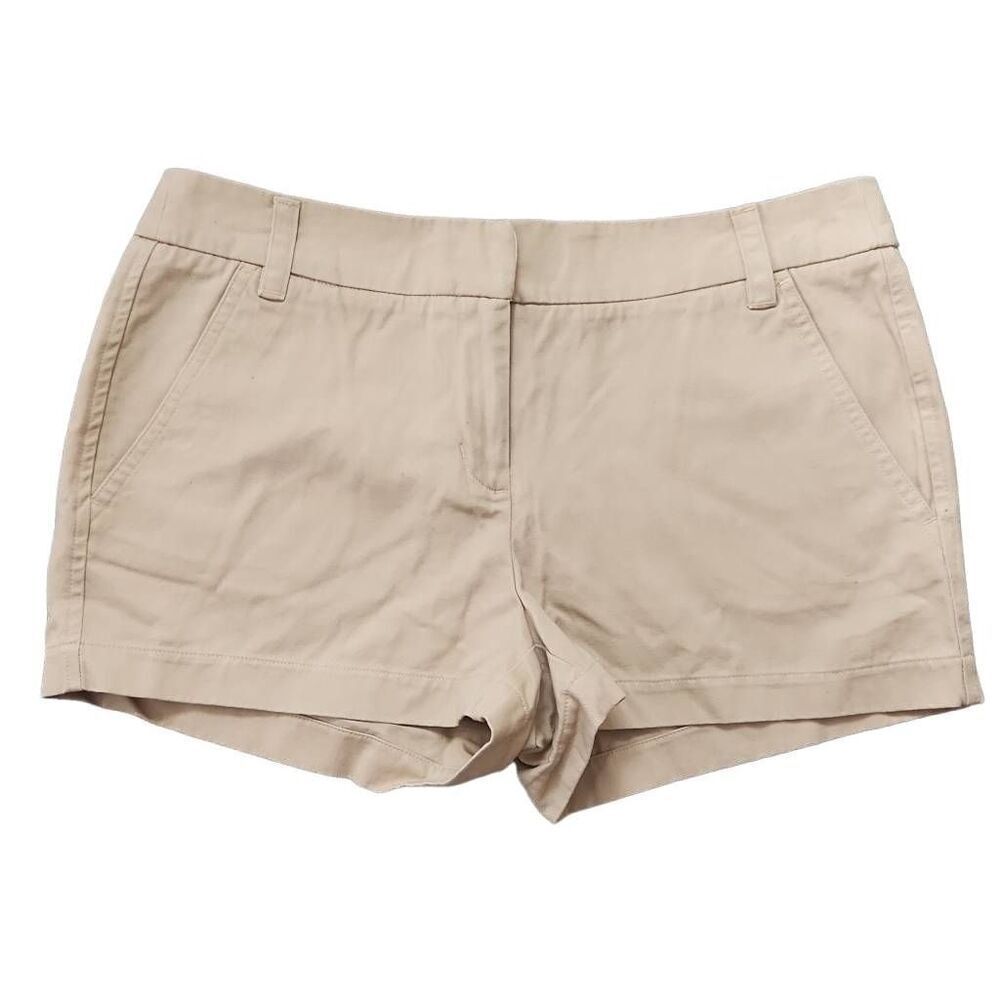 Forever 21 Women's Size 8 Khaki Chino Flat Front Shorts